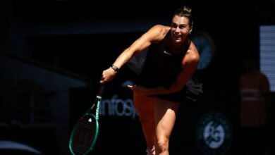 Selepas Kalahkan Osaka, Sabalenka Menutup Malam Roland Garros Dengan Tarian Thriller