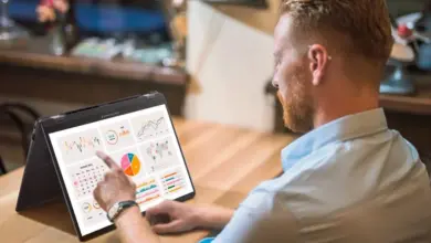 Laptop Bisnis Ini Bisa Dilipat, Ditulis Dengan Stylus, dan Memotret Dokumen Langsung