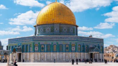 Azan Diatur Lewat Hukum, Imam Al-Aqsa Peringatkan Ancaman Baru Bagi Ibadah Muslim