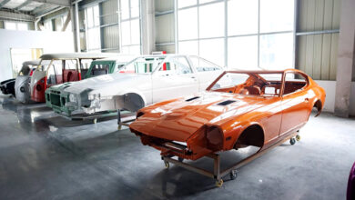 Dari Kap Mustang Hingga Porsche 911, Pabrik China Ini Pasok Bodi Baru Untuk Mobil Klasik Mahal